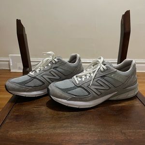 New Balance Men’s 10.5 Sneakers